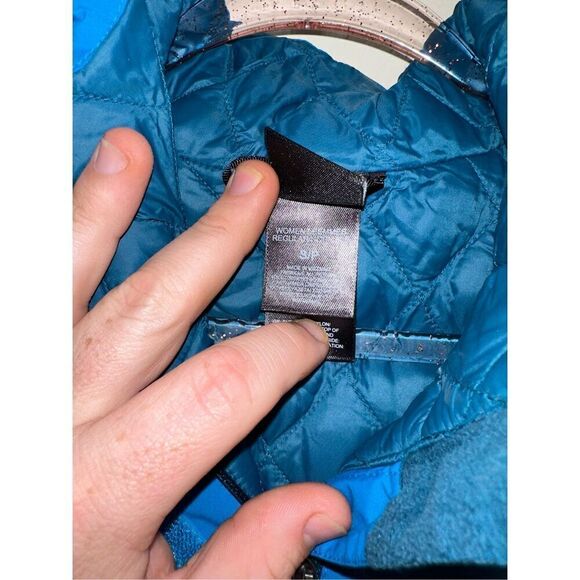 The North Face Thermoball Hyvent Winter Jacket Blue Women's Small - Picture 4 of 7
